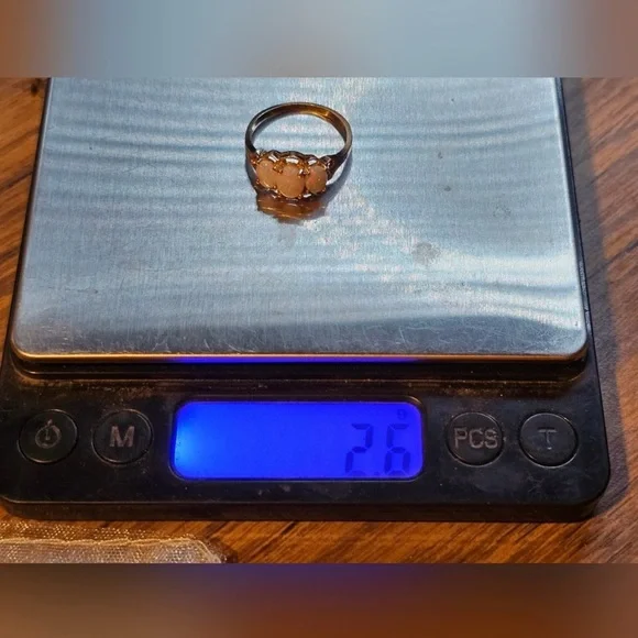 Elegant 14K Yellow Gold Triple Opal Ring - Picture 11 of 16